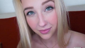 All natural student blondie sucking dick