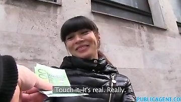 Stunning Asian chick bangs unknown for money