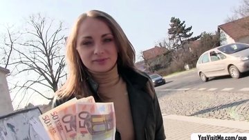Hot Ivana gets banged on open air for cash