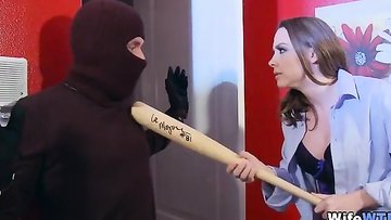 Housewife stops robber with a blowjob