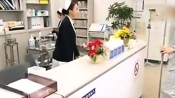 Nurses in this hospital have a good service to patient PT 1