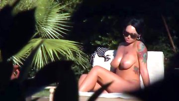 Brunet gets on her knees for sex and begs you to jizz