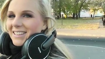 Blonde party babe wants outside banging. screwing