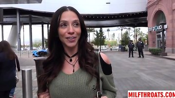 Big boobs milf blowjob in a car