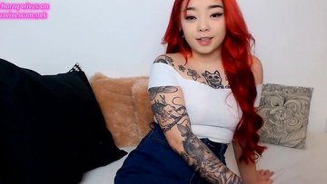 Big ass Asian chick masturbates