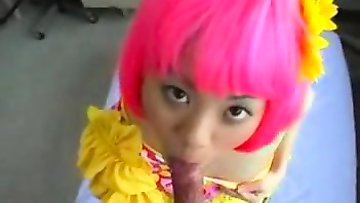 Slim Asian looks sweet with a penis in her mouth