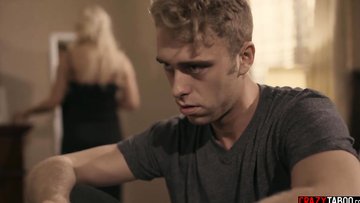 Cheating wife India Summer catfished and exploited by stepson