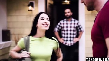 How the fuck can a boyfriend do this to his girlfriend?