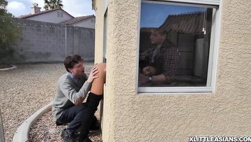 Threesome with pizza delivery girl