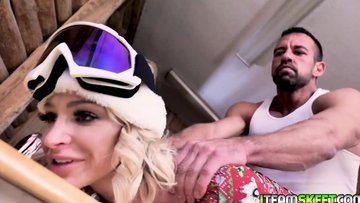 Emma Hix warm by giving her a hot fuck