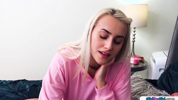 Petite babe facesits 19yo teen stepsis