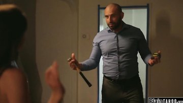 Brunette pays contractor with a blowjob