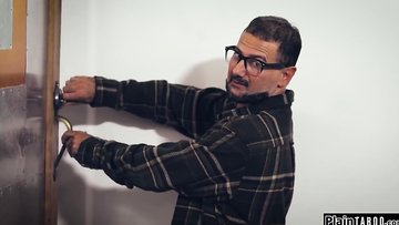 Creepy inspector wants to fuck hot milf