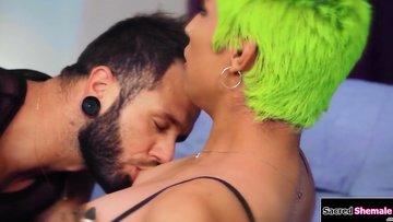 Latina trans Pixi Lust gets barebacked