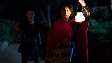 Tgirl Chanel Santini screws expansive immoral cougar