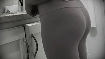 My stepmother caught fapping in the cuisine