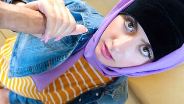 Does this Arab teen Angeline Red have what it takes to be a dancer?