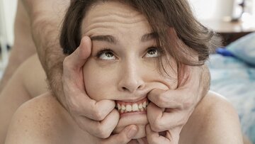 Papa finds his stepdaughter Brooke Johnson rubbing herself!