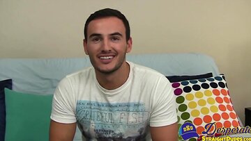 Blooming straight dude faps with his massive stick alone