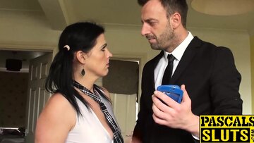 Montse Swinger has took a insatiable appetite for a expansive cock
