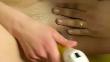 Really aged girls delight in to demonstrate their pussies