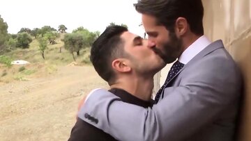 Screwing a dude outdoor who is dressed elegantly in