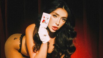 Little Jane Wilde posing in lingerie