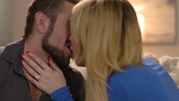 Muscular Dante Colle and TS bombshell Gracie Jane