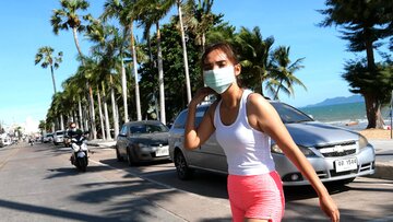 Thai GIRLFRIEND coffee massage and blow