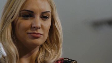 Blonde lesbo Kenzie Taylor licked rough the woolly