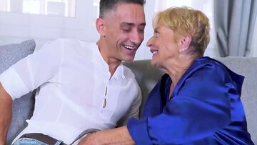 Rough21. - Malya's post-bang cumshot licking after a