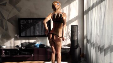 dancing stripshow from a sexy mama with a fit body