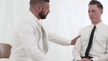 Hardcore homosexual screws a muscle head subsequent to havi