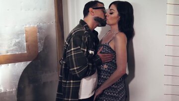 Hot Teen Sovereign Syre Covered in Cum