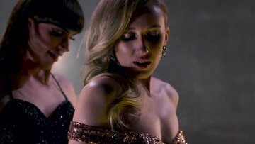 Graceful tbabe Natalie Mars bangs hot girl with