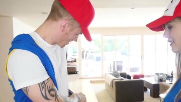 FamilyHandle. - Richie pummels Dolly Leigh's pu