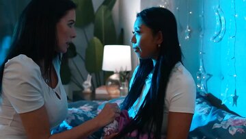 Asian Stepdaughter Tastes Stepmom’s Pussy