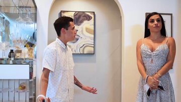 Caring stepmoms Lolly Dames and Sandy Love lift up