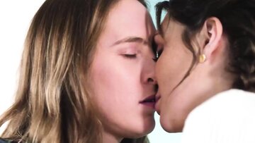 Cadence Lux & Charlotte Sins’ Pussy Feast