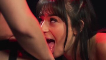 Aria Valencia's deepthroat and ride on Kasey Kei's