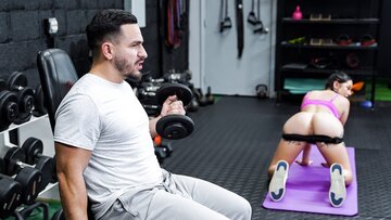 Hot Personal Trainer Moon Uses Sex as Motivation