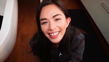 Busty Stepdaughter Scarlett Plays Naughty Nurse With Stepdad