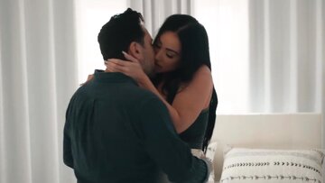 Bossy Jennifer White Rides Tommy Bare