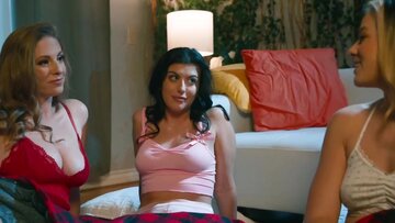 Gal hooking up with her stepmom