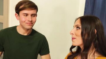 Horny Antonia Sainz Betrays Partner With Random Stranger