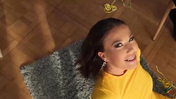 Alexa Libertin’s Kinky Brunette Cuckold Session