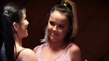 Romi Rain Dominates and Scissors Dillion to Orgasm