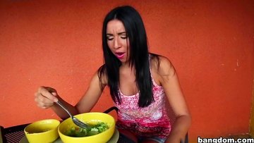 Naughty gf auto blow job